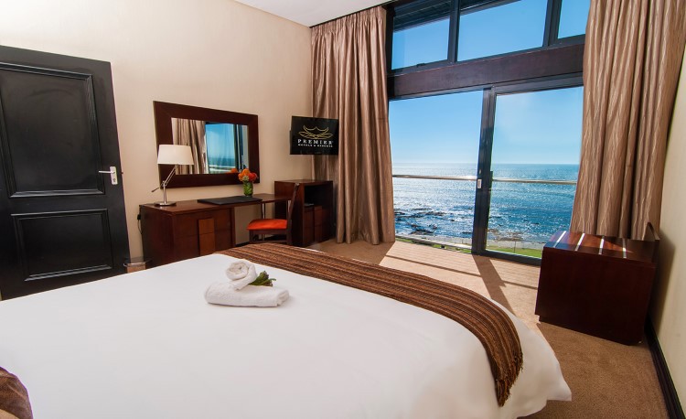 Suite - Bedroom - Premier Hotel Cape Town