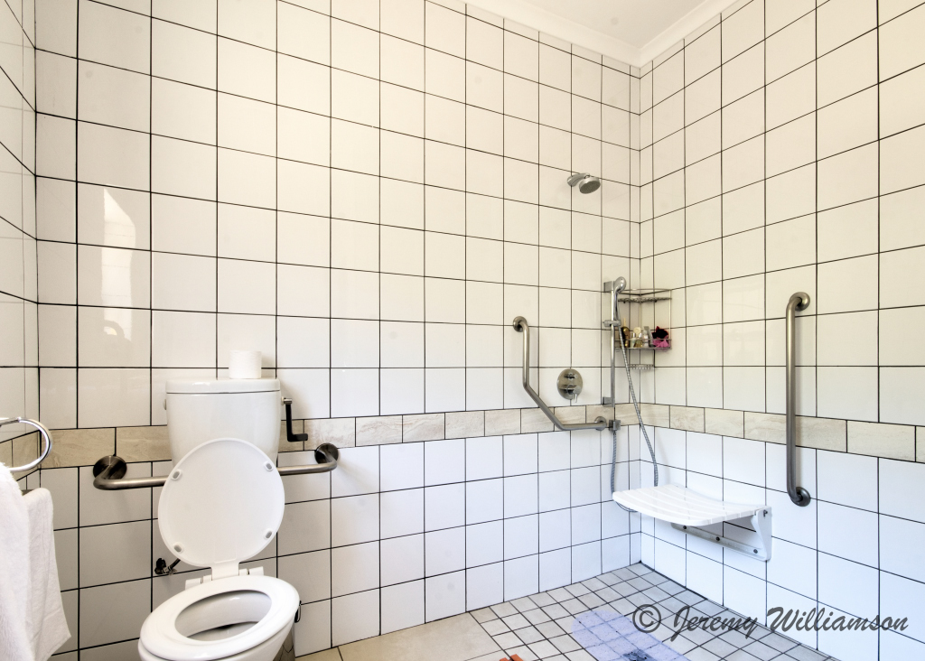 Bathroom - Family Cottage - Mountain Zebra National Park